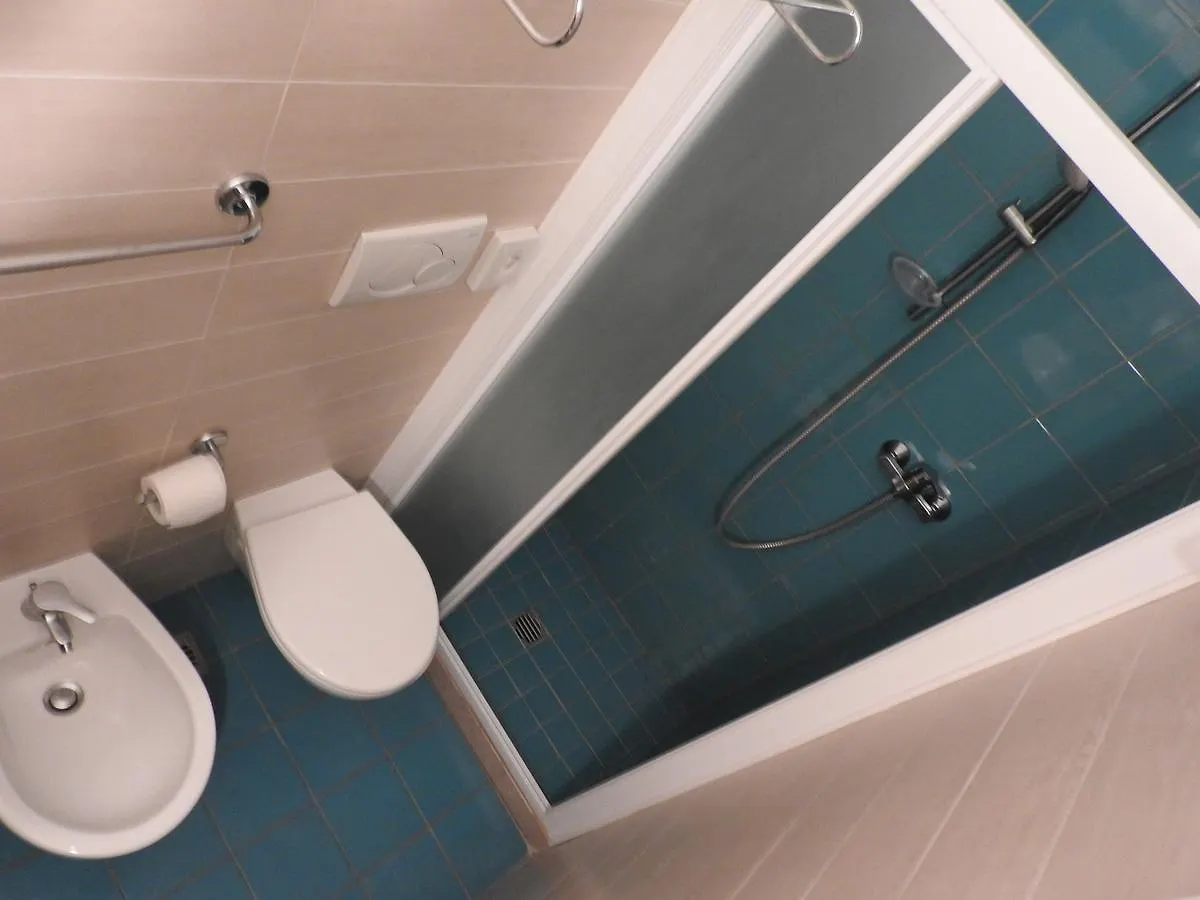Hotel Haarlem Rímini 2*,  Italia
